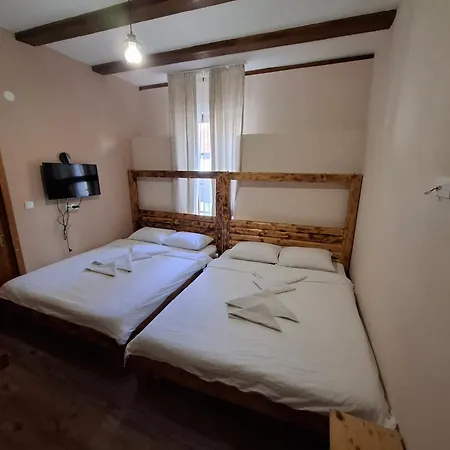 Ras Hotel *